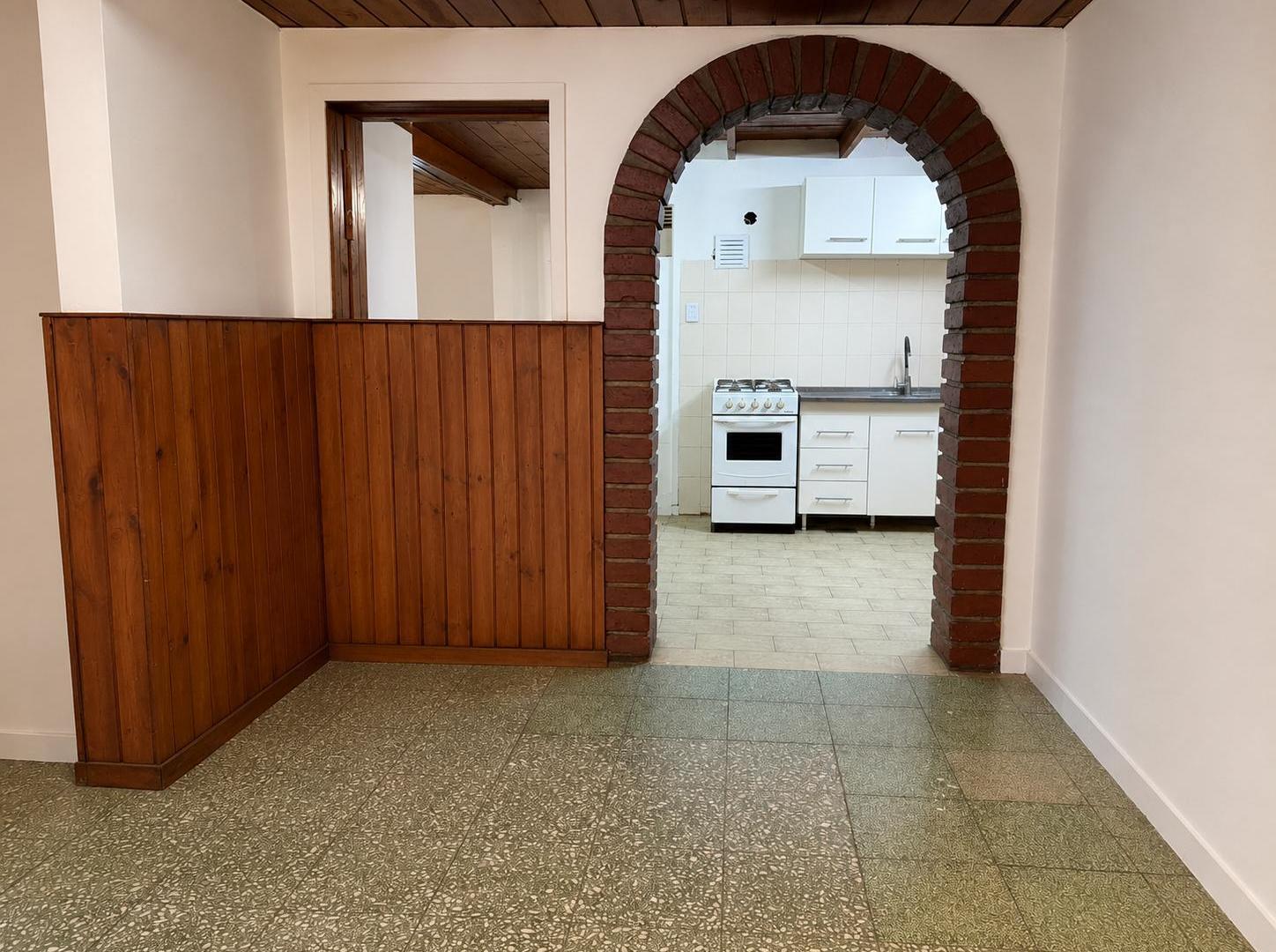 Foto de Casa PH 2 ambientes en Alquiler permanente - Centro - Bariloche, imagen 1