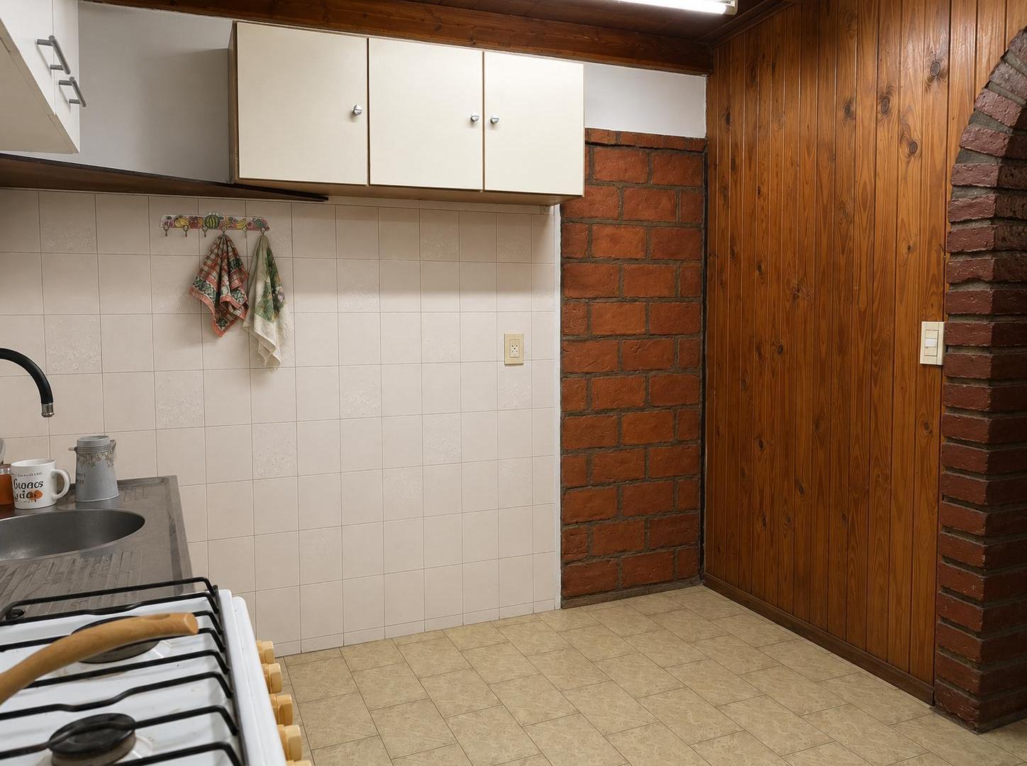 Foto de Casa PH 2 ambientes en Alquiler permanente - Centro - Bariloche, imagen 2