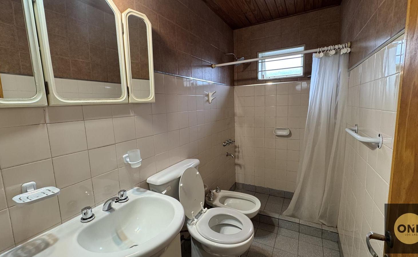 Foto de Casa en Alquiler en Bariloche en Barrio 112 viviendas, imagen 3