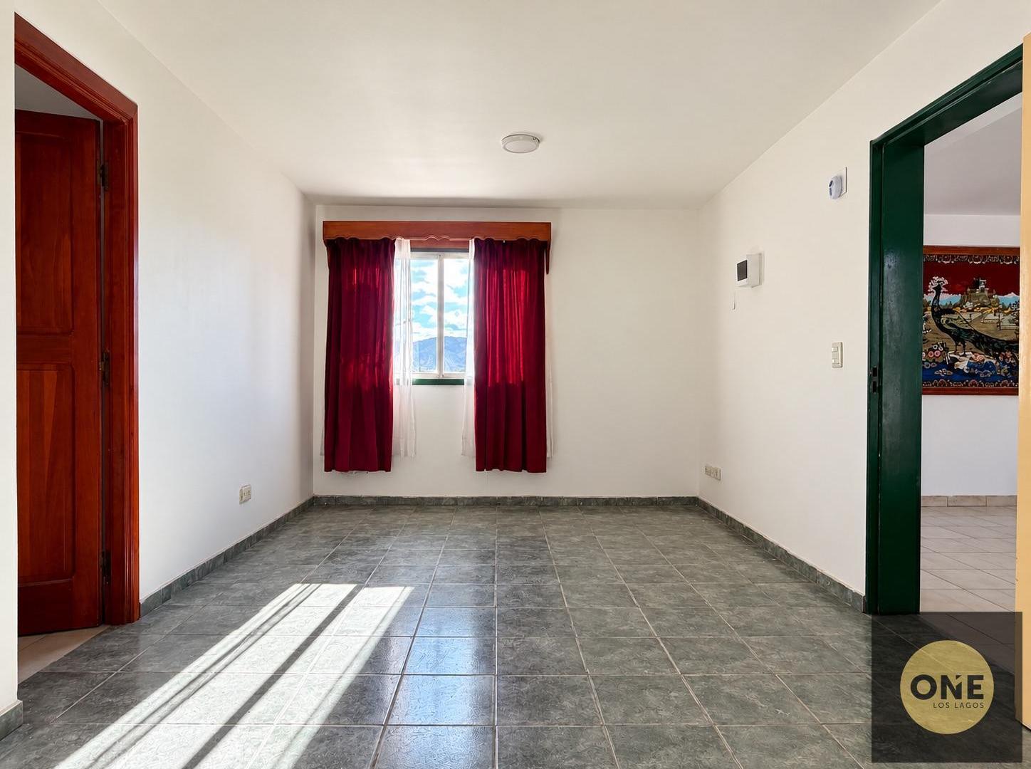 Foto de Departamento en alquiler en San Carlos de Bariloche, imagen 2