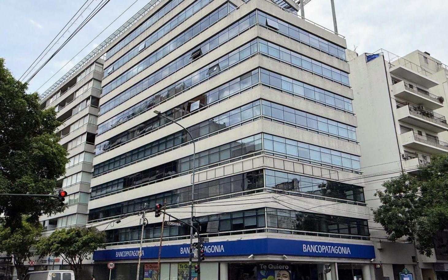 Oficina en Venta en edificio de categoria con seguridad y SUM