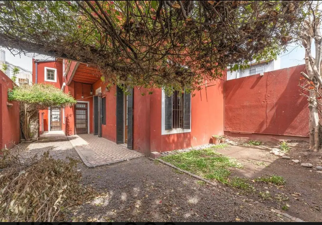 Casa en venta con Parrilla y Patio en Ciudadela 1