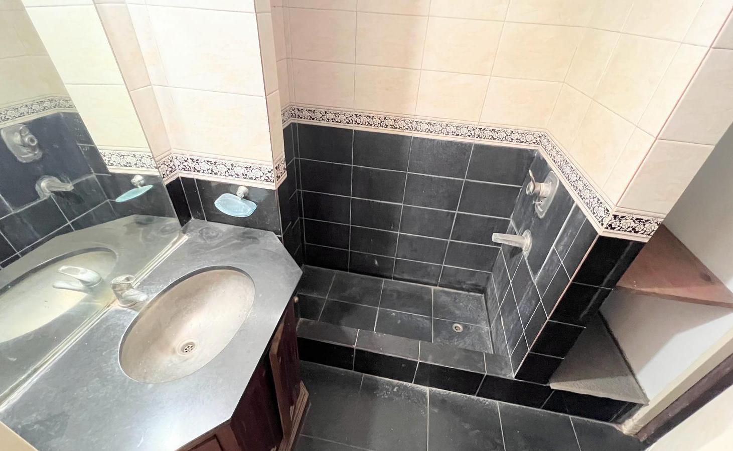 Foto de Casa quinta en alquiler en Parque Leloir, imagen 5