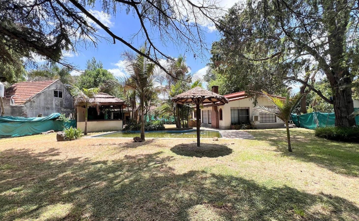 Casa quinta en alquiler en Parque Leloir
