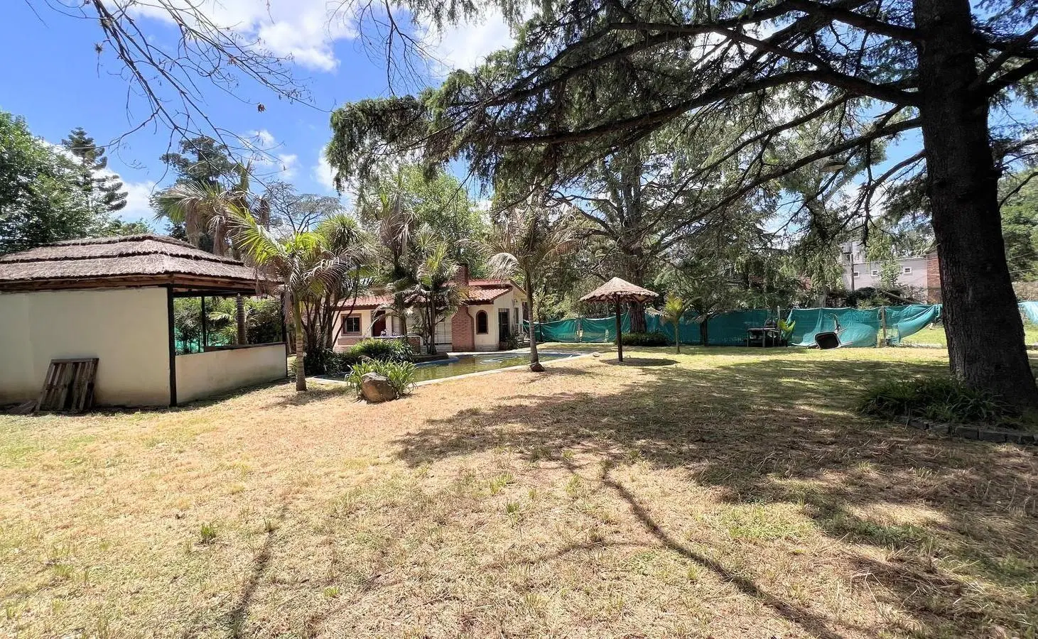Casa quinta en alquiler en Parque Leloir 4