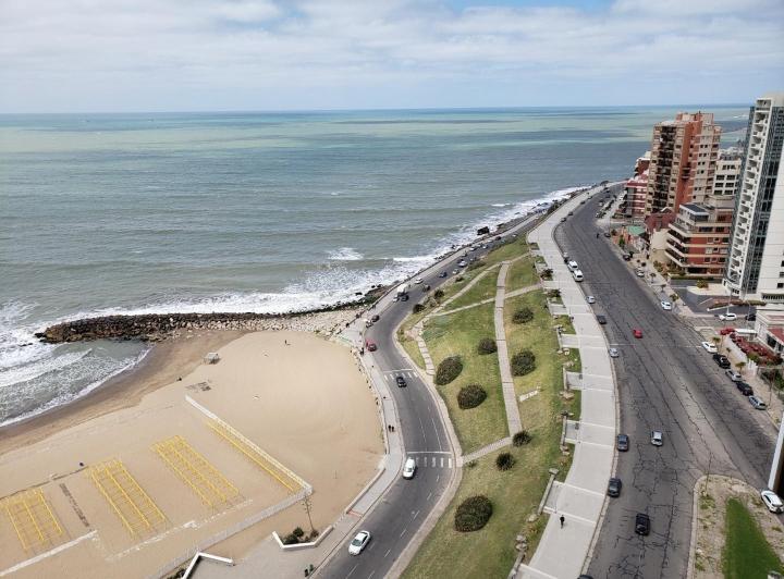 Alquiler dto 4 ambientes con dependencia y cochera - Vista al Mar - La Perla - Mar del Plata 4