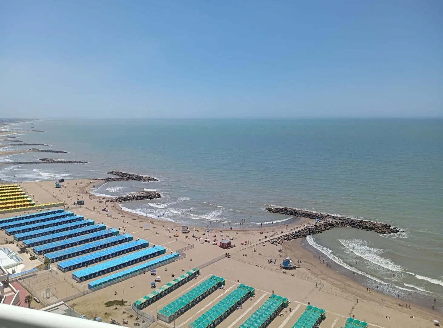 Departamento de 4 ambientes con dependencia y cochera - Vista al Mar - La Perla - Mar del Plata 2