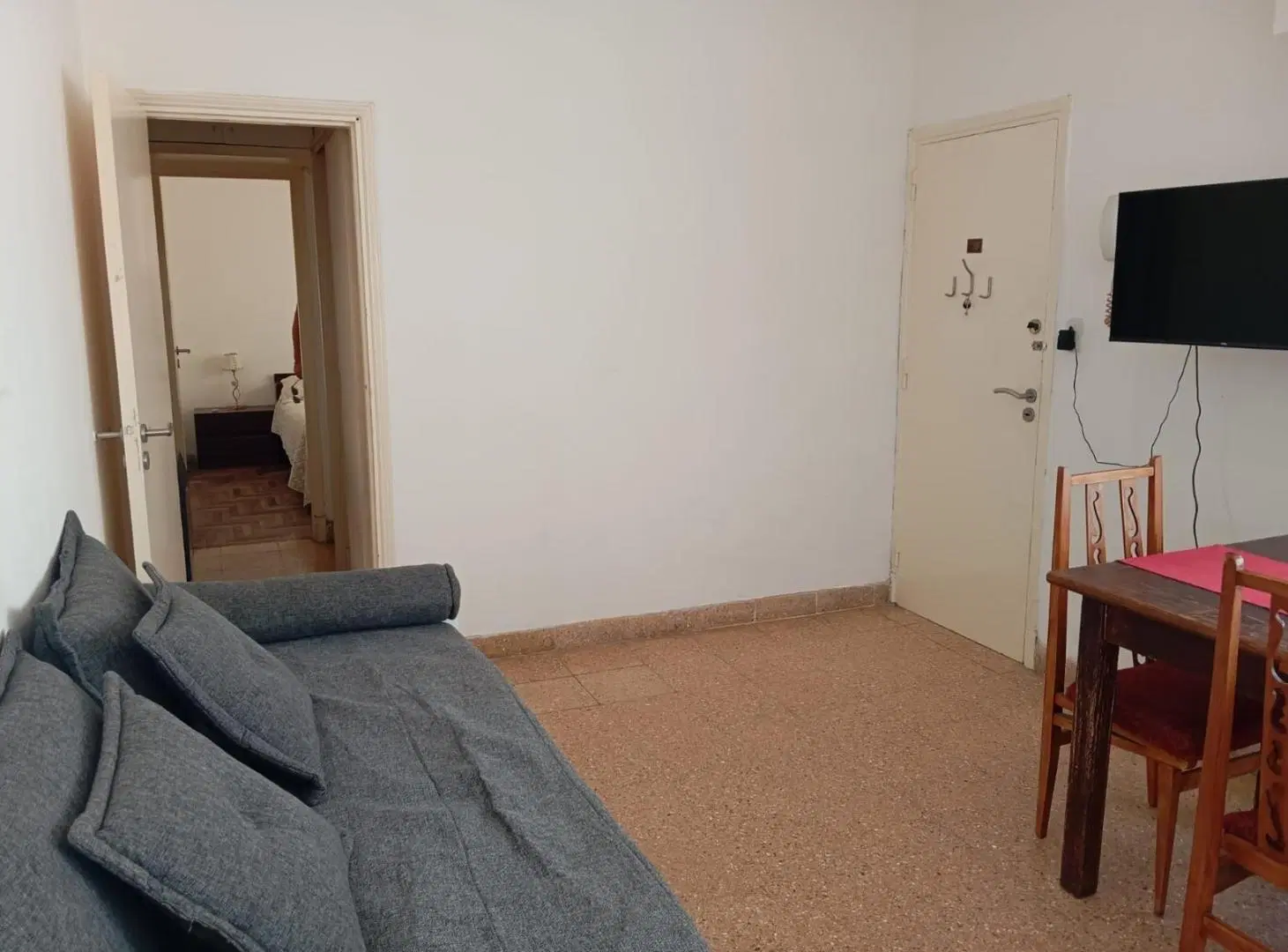 Alquiler de temporada verano - 2 ambientes - Santiago del Estero 1500 - Centro - Mar del Plata 2