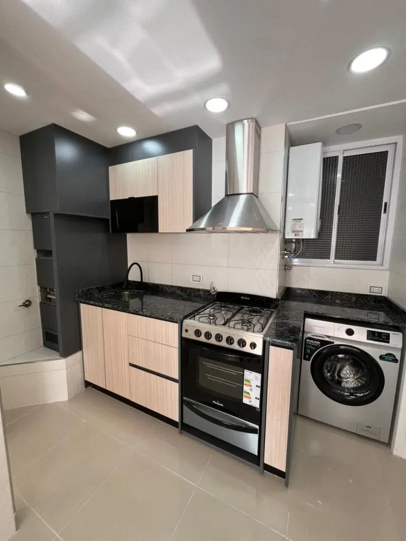 Venta de departamento - 3 ambientes - A la calle - Balcón saliente - Vista al mar - Centro - Mar del 5