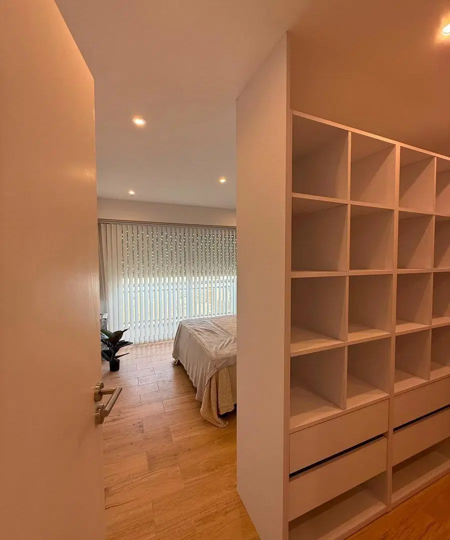 Venta de departamento - 3 ambientes - A la calle - Con balcón y vista al mar - Cochera - Centro - Ma 8