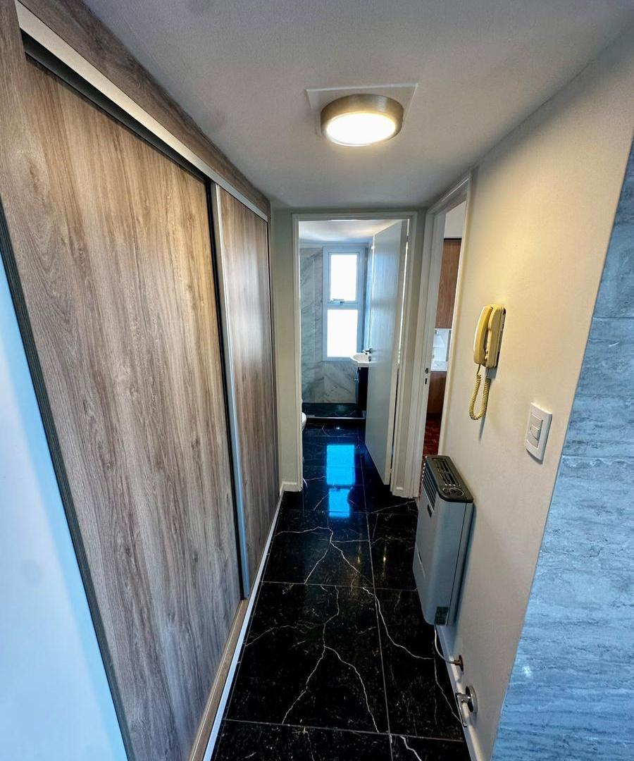 Foto de Venta de departamento - 2 ambientes - Externo - Con cochera - Centro - Mar del Plata, imagen 2