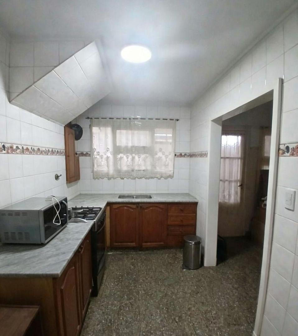 Foto de Venta de PH de 4 ambientes - a la calle - Maipu 3800 - Pompeya - Mar, imagen 5