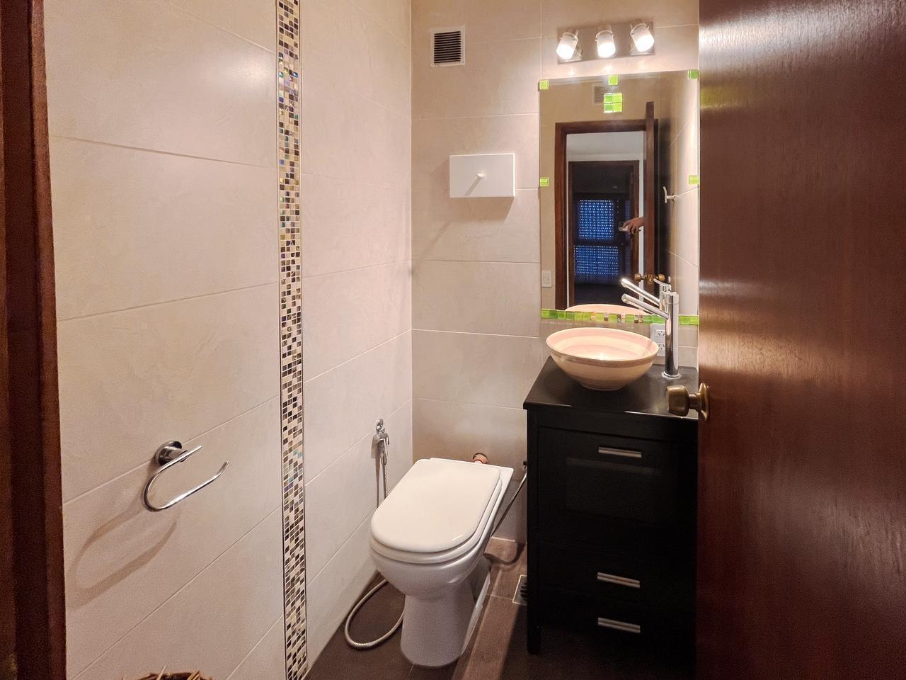 Foto de Alquiler departamento 3 ambientes c/ dep. - cochera - Av Colón 2600, imagen 4