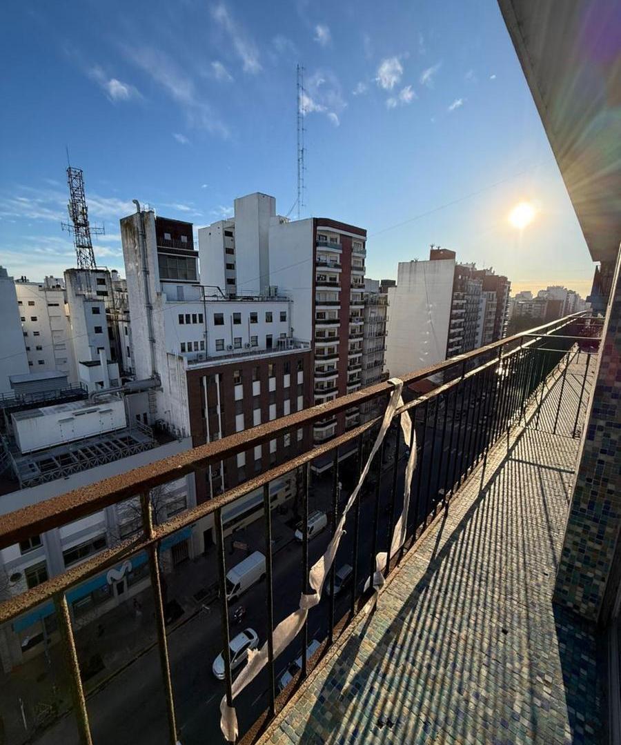 Foto de Venta de departamento - 1 ambiente - A la calle - Con balcón - Plaza, imagen 4