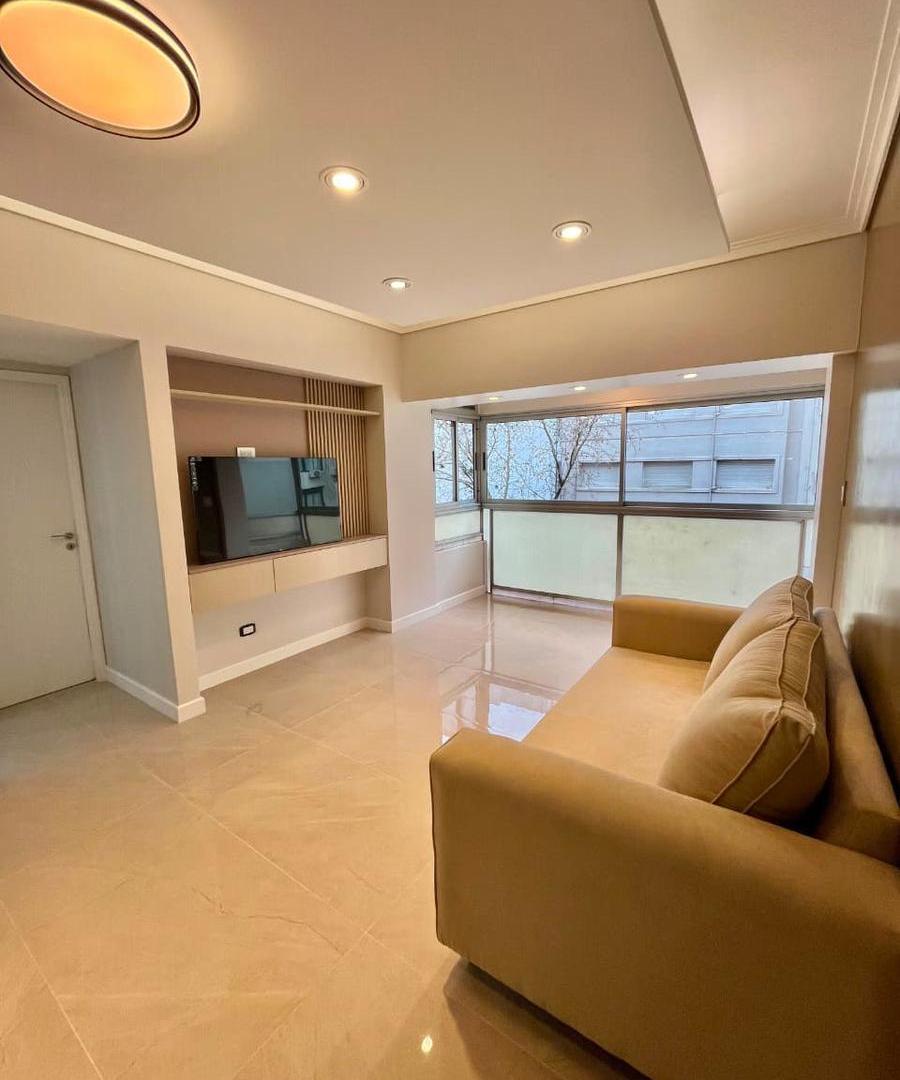 Foto de Venta de departamento - 2 ambientes - A la calle - Reciclado- Centro, imagen 2