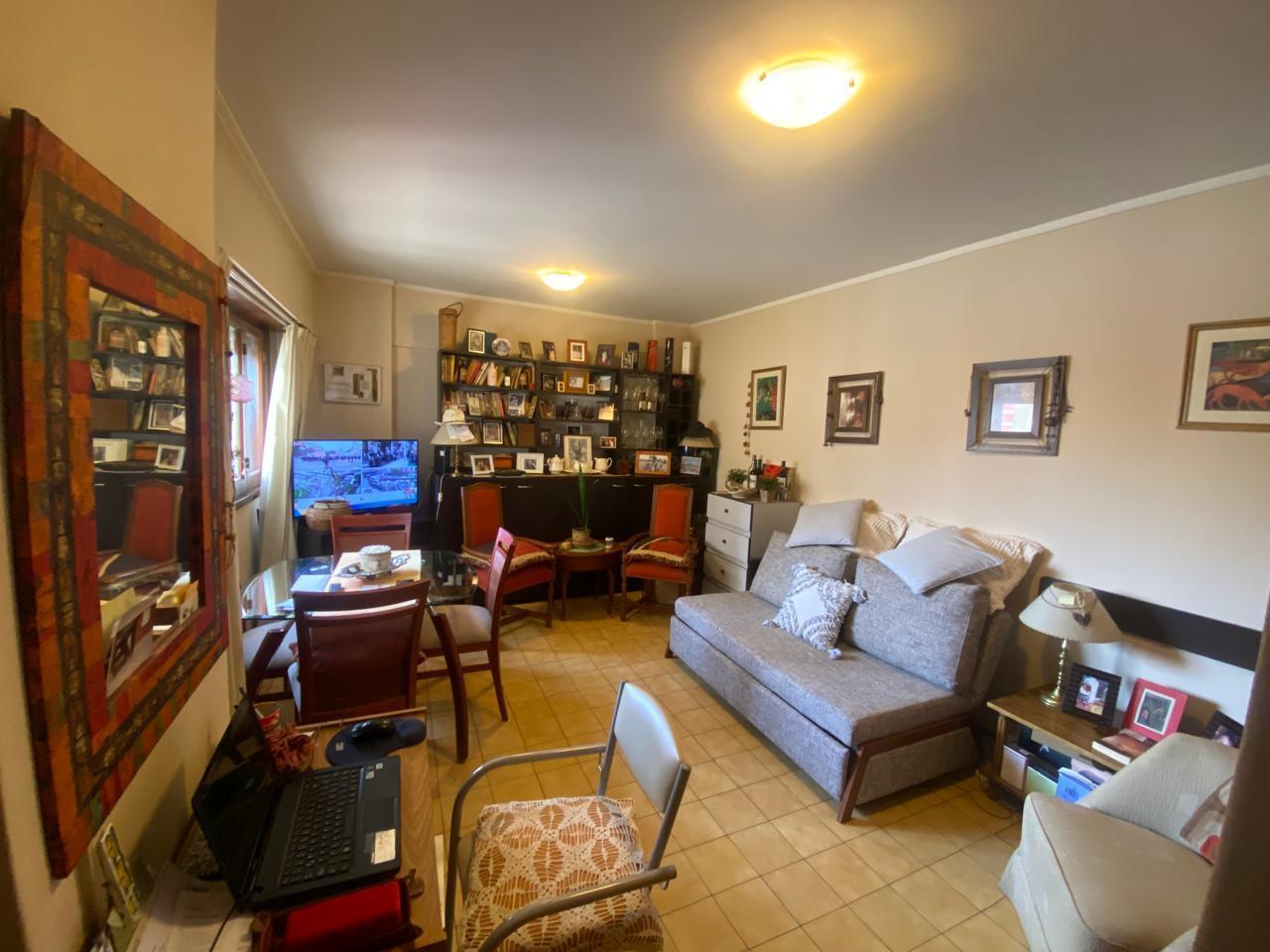 Foto de Venta de departamento de 1 ambiente - lateral - Rivadavia 2600 - Centro, imagen 1