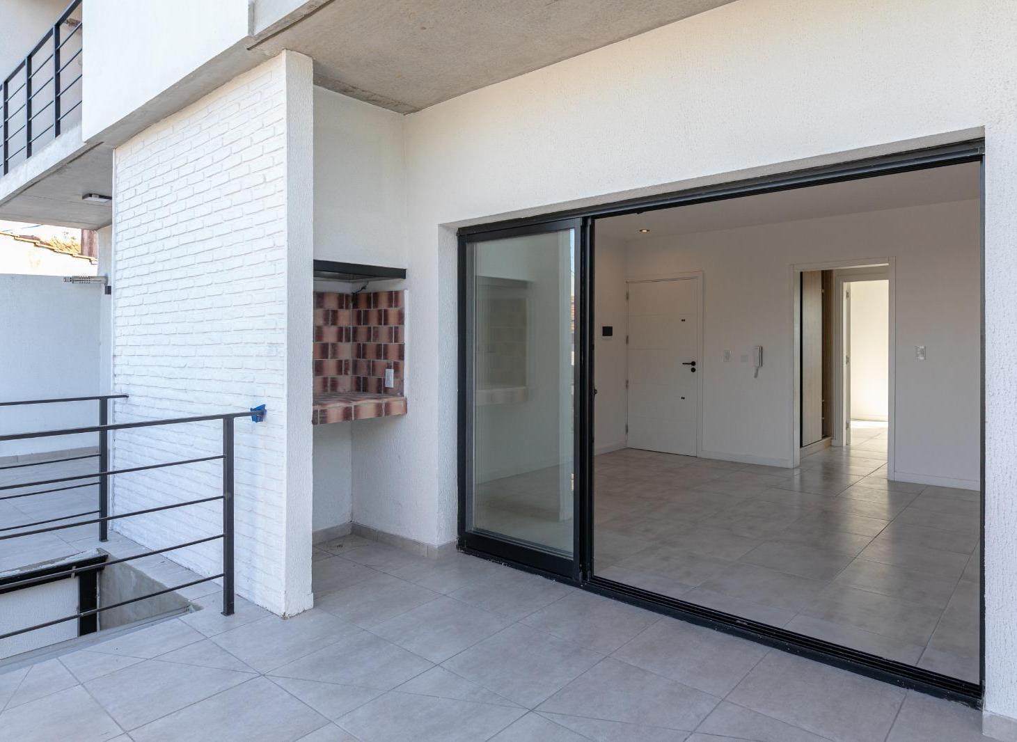 Foto de Venta de PH - 2 ambientes - a la calle - con terraza y parrilla - San, imagen 4