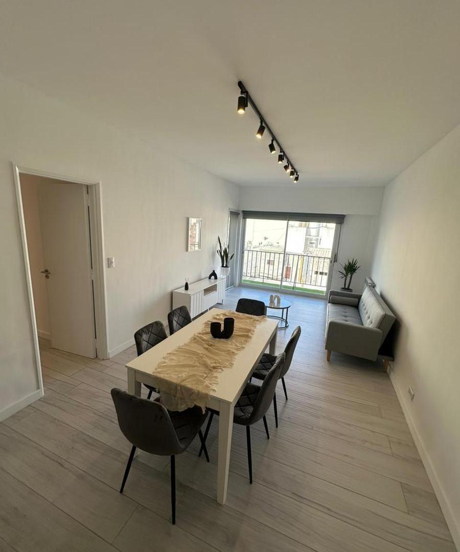 Foto de Venta departamento-4 ambientes con dependencia-al frente-Balcón, imagen 2