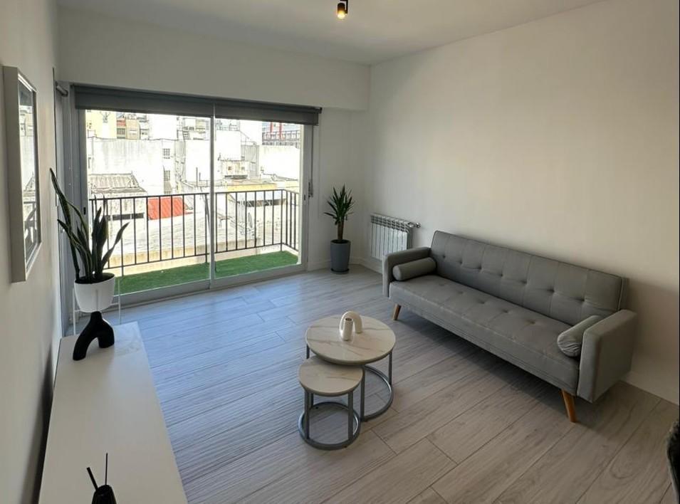 Foto de Venta departamento-4 ambientes con dependencia-al frente-Balcón, imagen 1