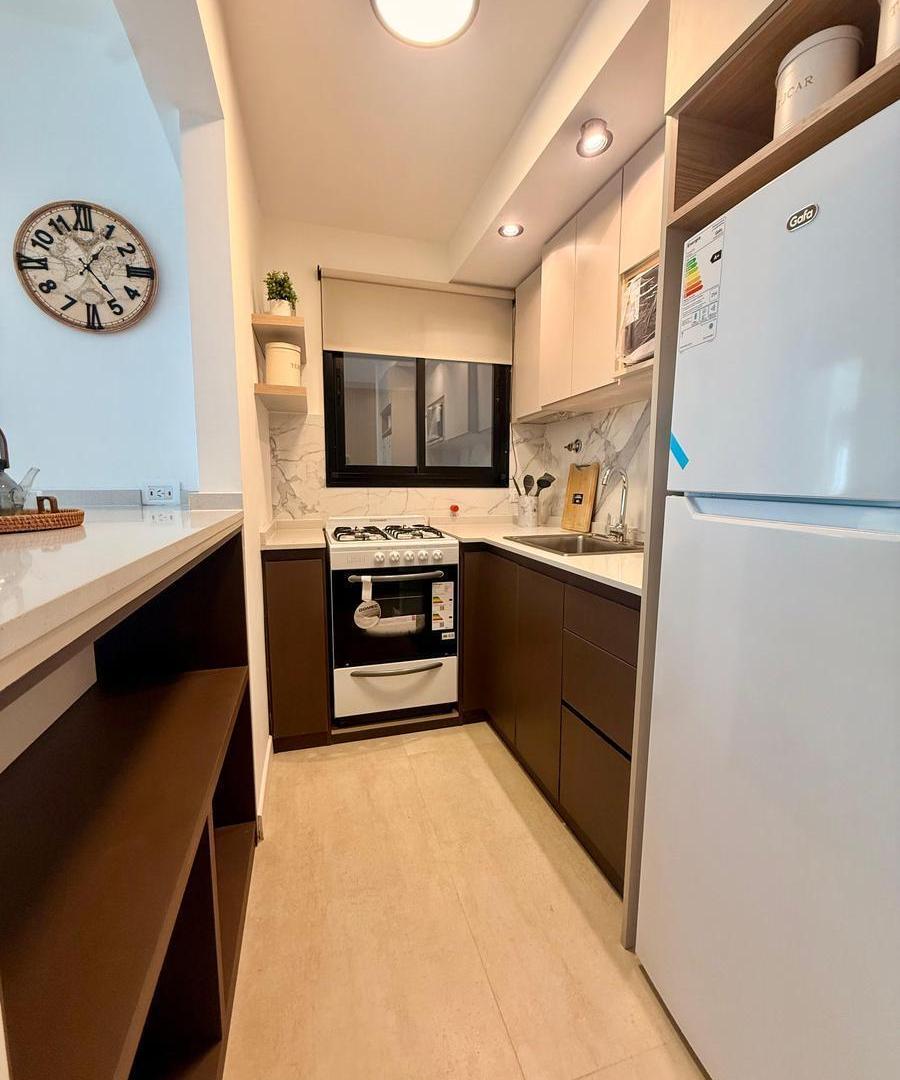Foto de Venta de departamento - 2 ambientes - A la calle - Con balcón saliente, imagen 3
