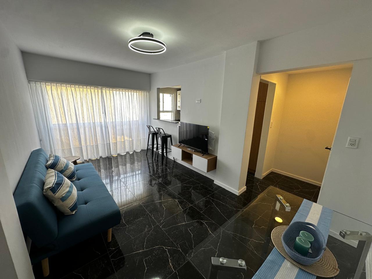 Foto de Venta de departamento - 2 ambientes - Al contrafrente - Balcón francés, imagen 1
