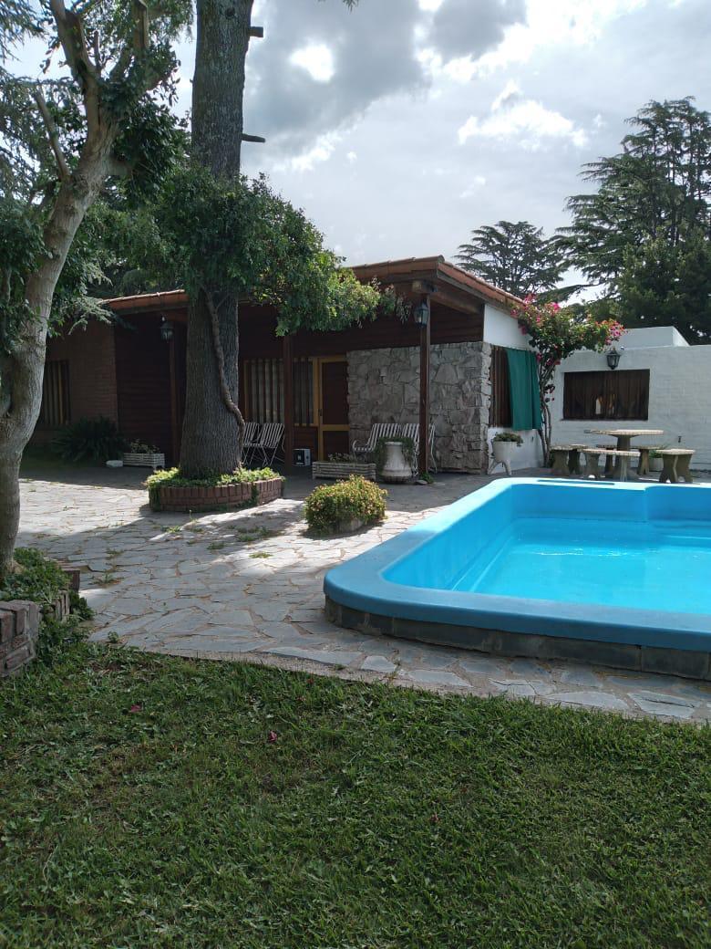 Venta de casa - 2 ambientes y quincho - Av Argentina 300 - Sierra de los Padres - Mar del Plata