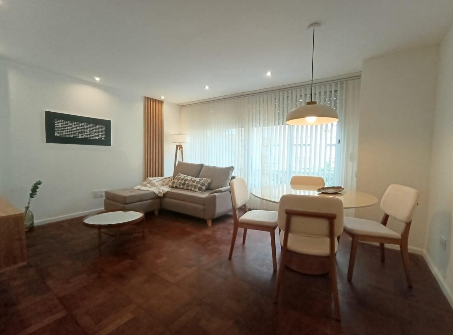 Foto de Venta de departamento - 3 ambientes - A la calle - En semipiso, imagen 2