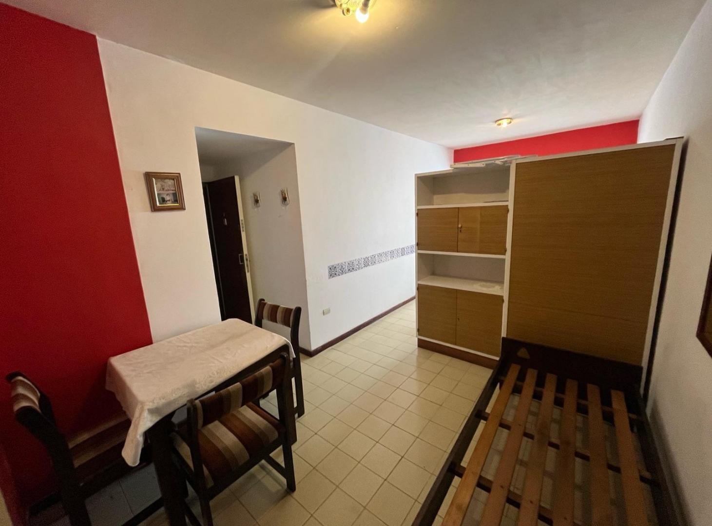 Foto de Venta de departamento 1 ambiente - Lateral - Santa Fe 2300, imagen 1