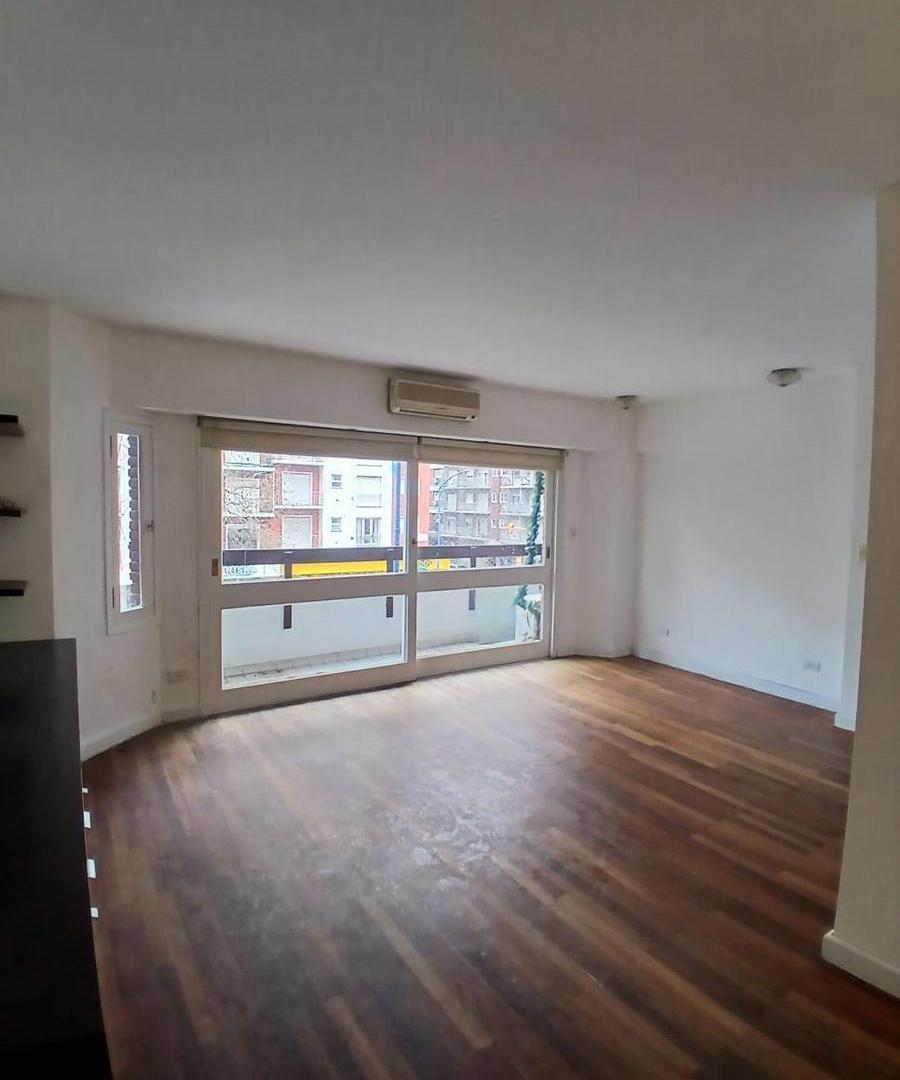 Foto de Alquiler de departamento 3 ambientes con dependencia - Balcón a la, imagen 1