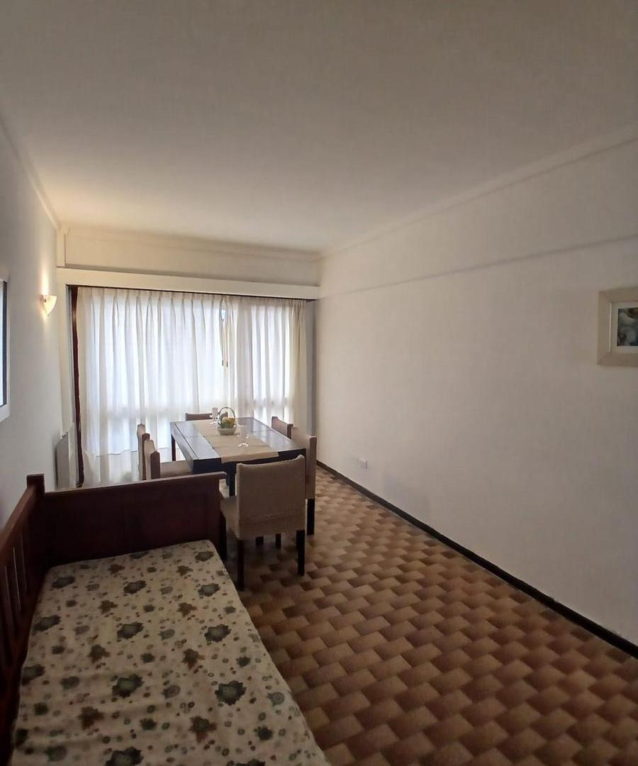 Foto de Alquiler de departamento - 2 ambientes - A la calle - Terminal vieja, imagen 3