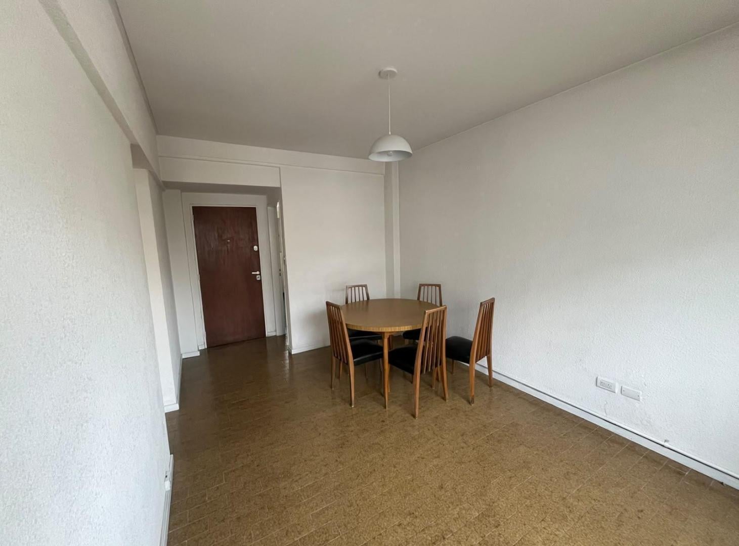 Foto de Alquiler de departamento - 2 ambientes - Al contrafrente - Muy luminoso, imagen 2