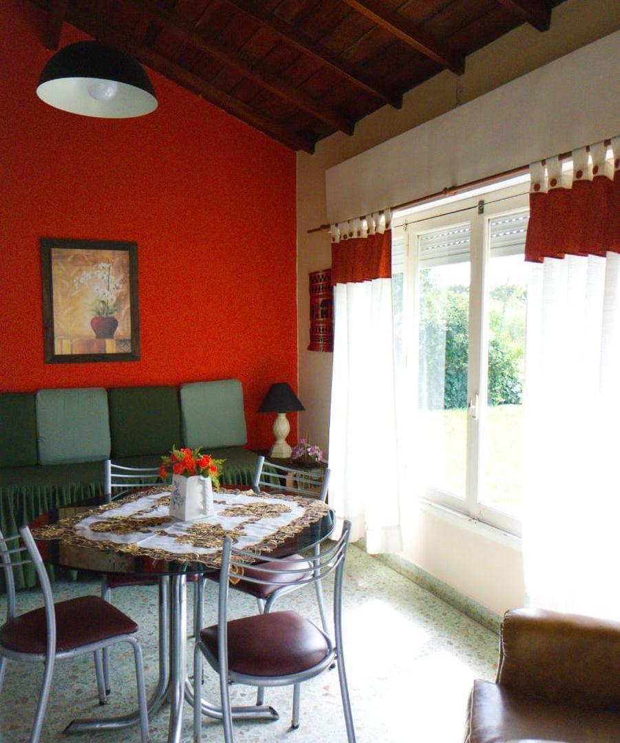 Foto de Venta casa de 4 ambientes - 35 entre 98 y 100 - Mar del Sud, imagen 5
