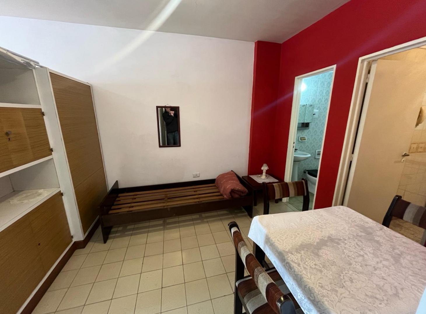 Foto de Venta de departamento 1 ambiente - Lateral - Santa Fe 2300, imagen 3