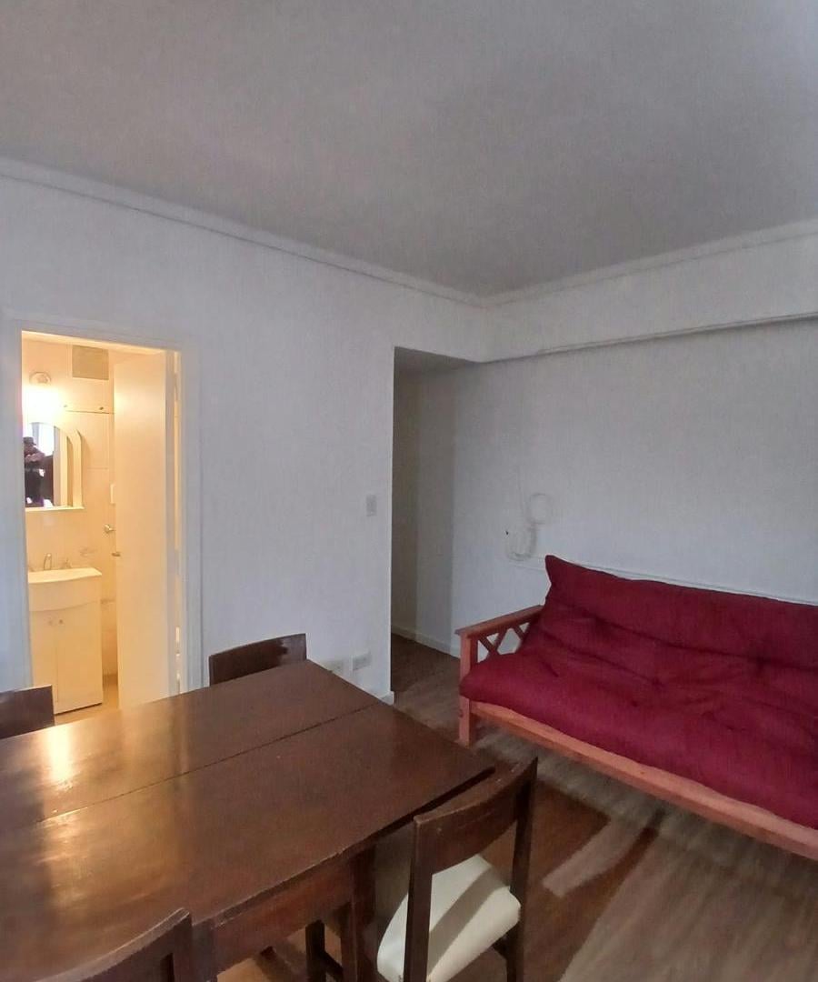 Foto de Venta de departamento 1 ambiente dividido - A la calle - Con balcón, imagen 5