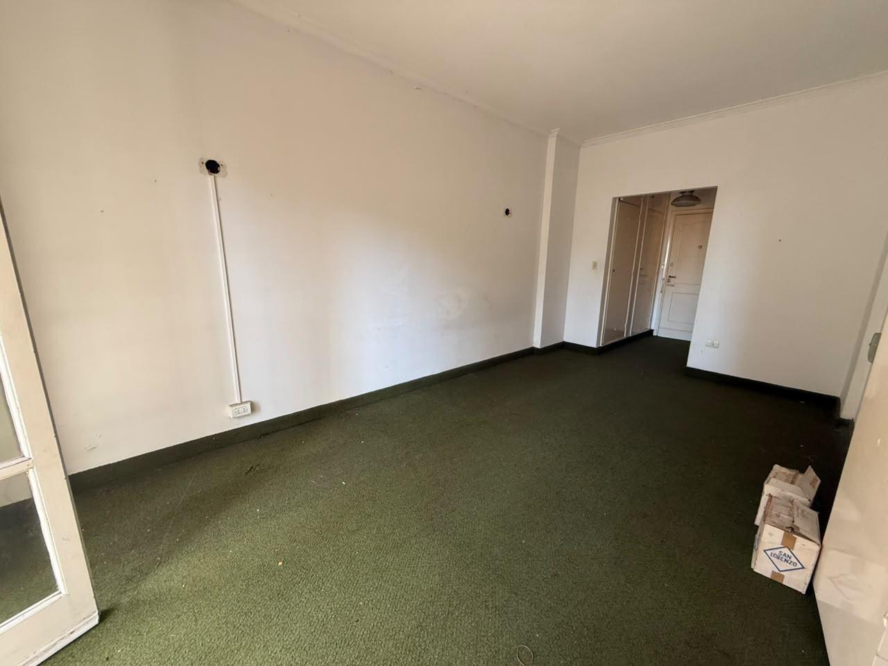 Foto de Venta de departamento - 1 ambiente - A la calle - Con balcón - Estado, imagen 2