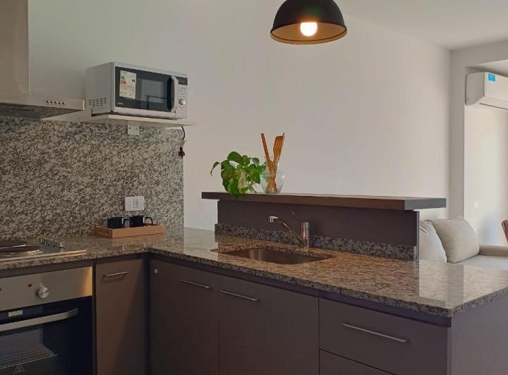 Departamento dos ambientes con dos baños a estrenar 3