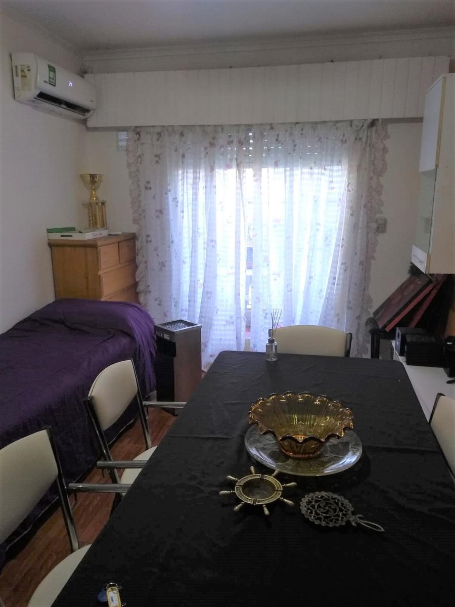 Departamento en Moreno Centro. 4