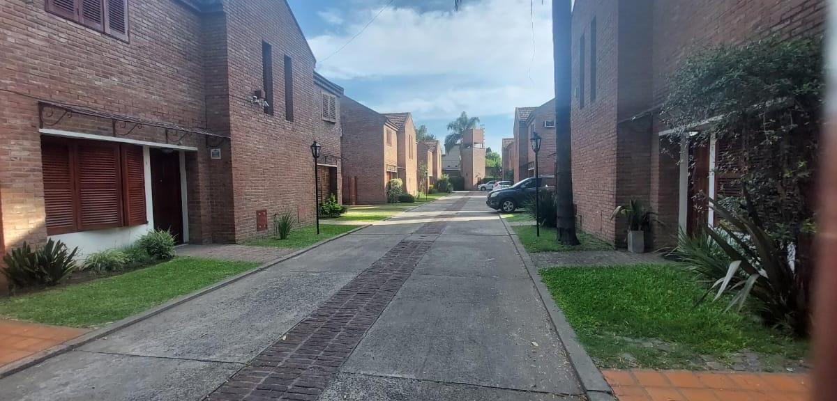 Departamento en Complejo Privado 5
