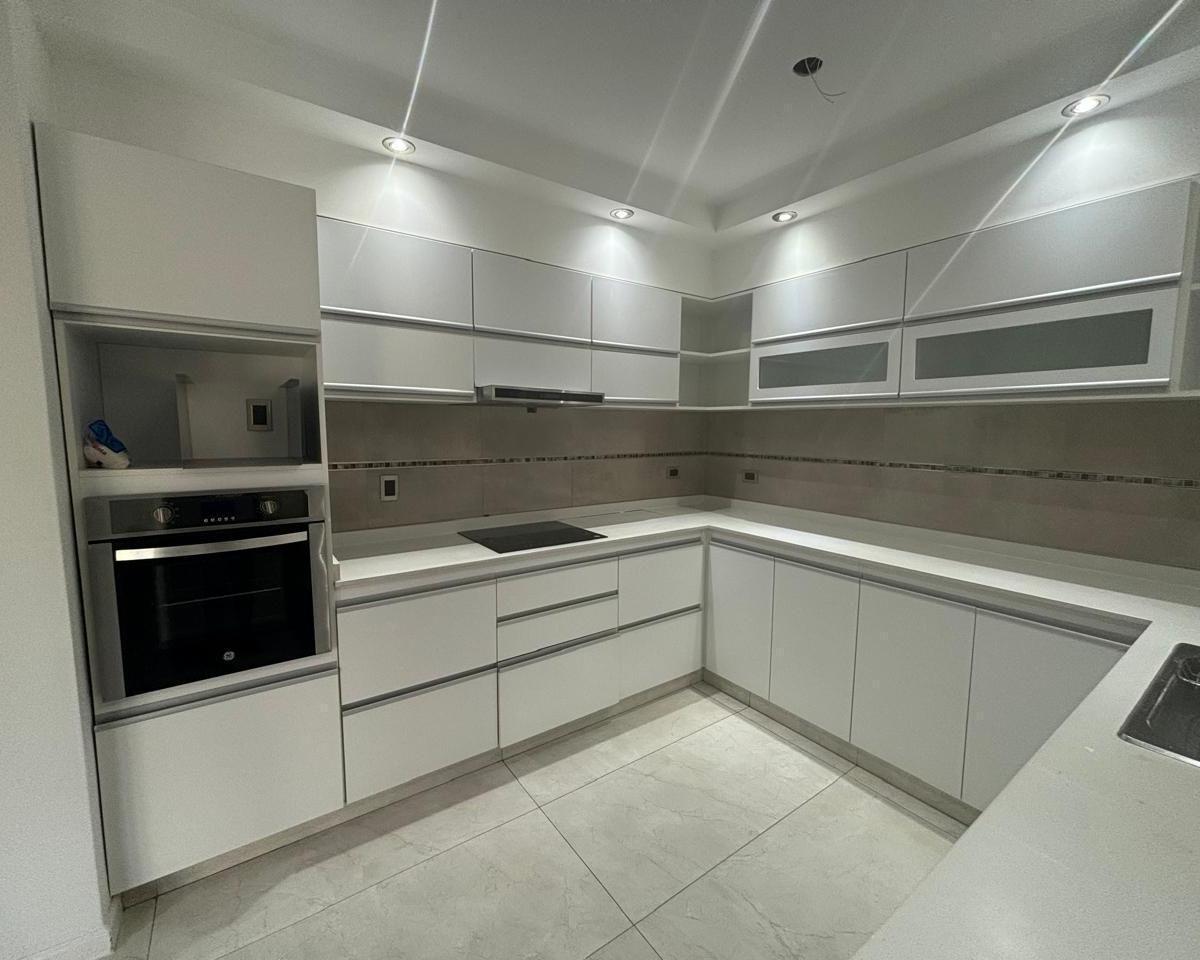 Casa 9 Ambientes 3 Dorm.. | Barrio La Bastilla 5