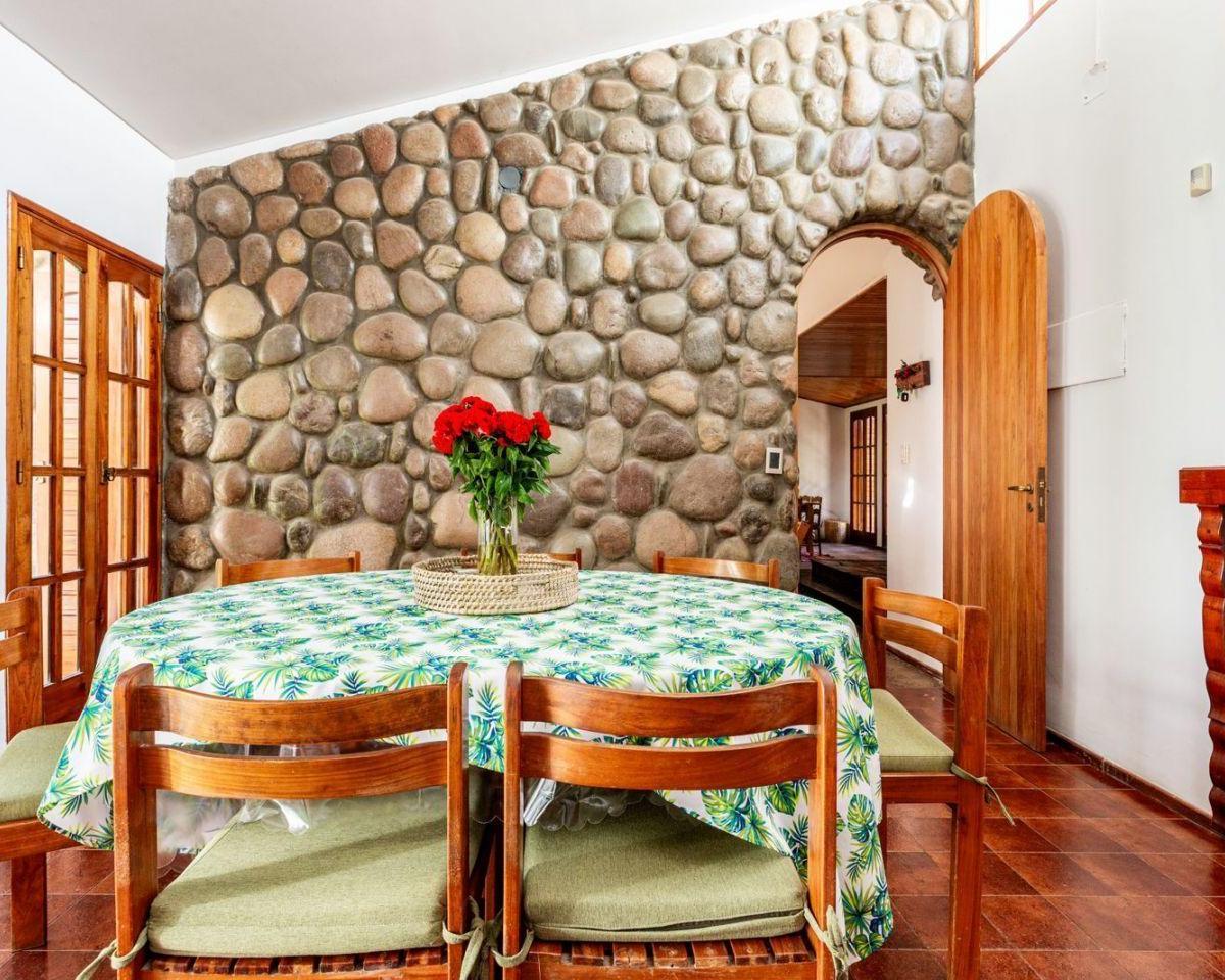 Casa 9 Ambientes 4 Dorm.. | Larrea Al 600 5
