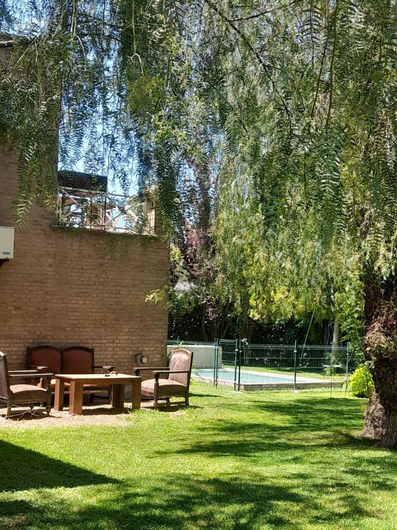 Casa 8 Ambientes 4 Dorm.. | Estrada Al 2200 4