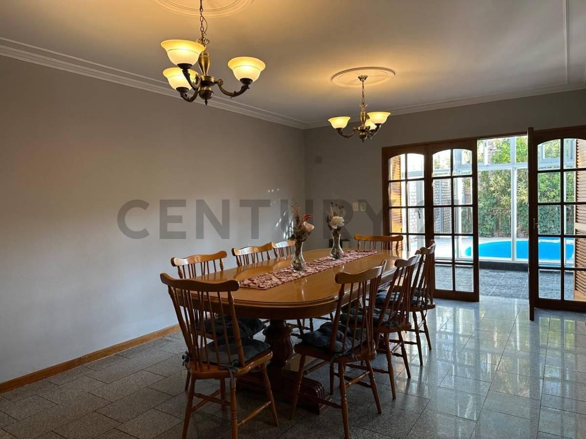 GRAN CASA EN VENTA EN QUINTA SECCION