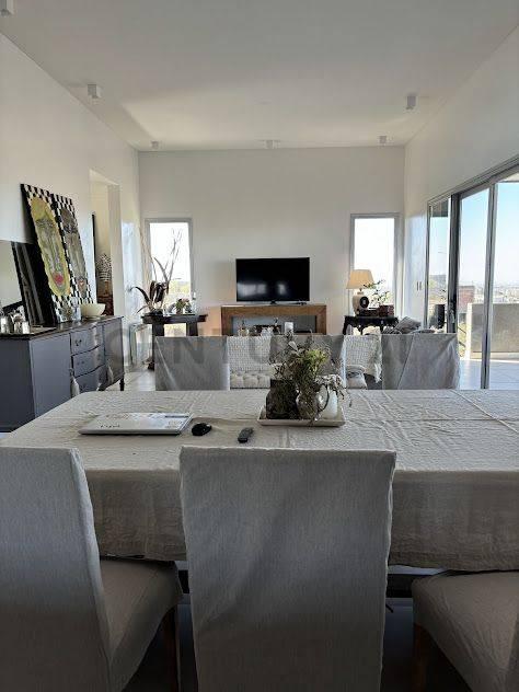 Casa en Venta Barrio Aguaribay 1