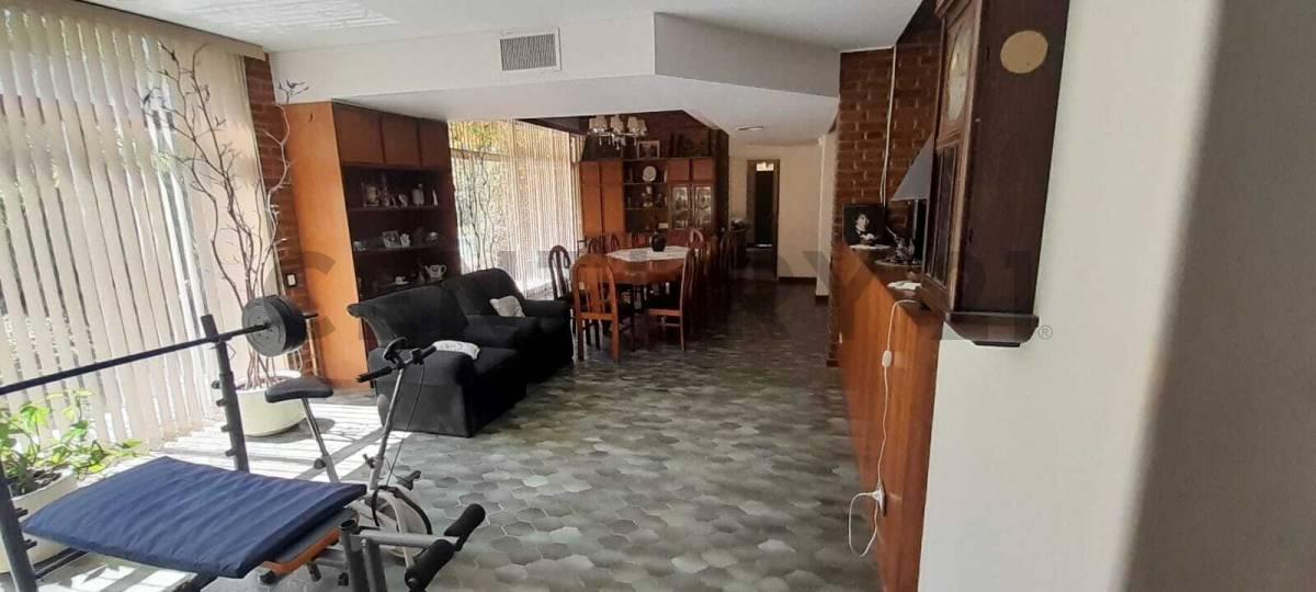 Hermosa Casa de Categoria en La Puntilla 2