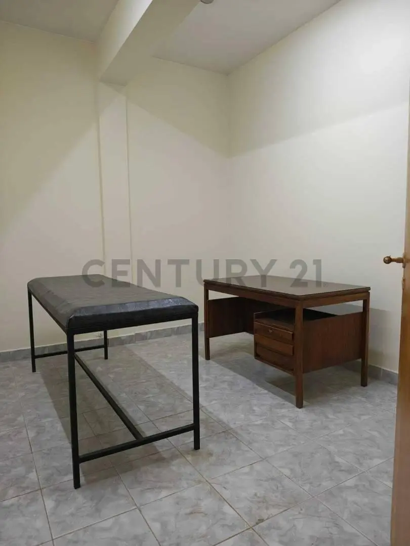 CASA EN VENTA PARA USO PROFESIONAL / COMERCIAL –  CENTRO DE LUJÁN DE CUYO 4