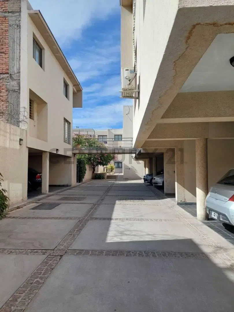 DEPARTAMENTO 5TA SECCION - ALQUILER 4