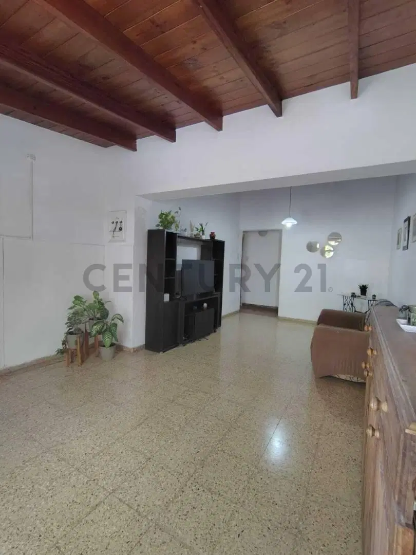OPORTUNIDAD EN BARRIO SAN IGNACIO -GODOY CRUZ-MENDOZA 5
