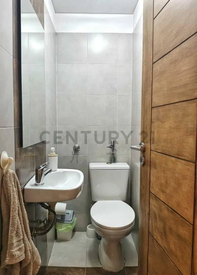 VENTA HERMOSO DUPLEX EN GODOY CRUZ 2