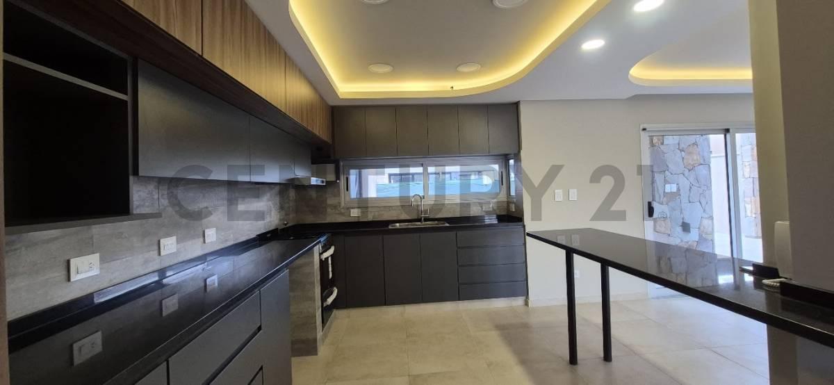 Foto de CASA EN ALQUILER BARRIO CIRO DE VIEYTES, MAIPÚ, MENDOZA, imagen 5