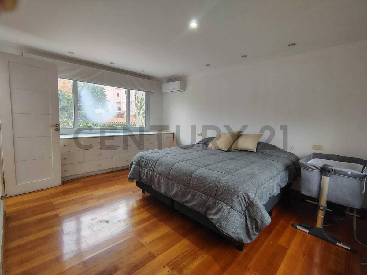 VENTA DE CASA EN BARRIO RINCON DE ARIZU